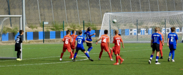 U13
